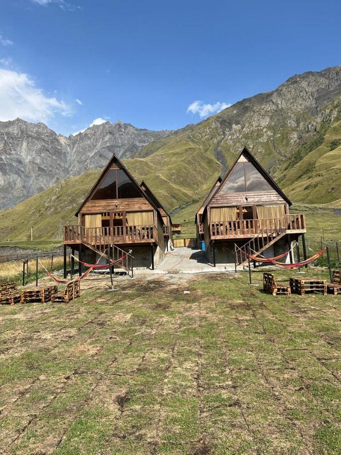 Kazbegi 4 Side Cottages Exteriör bild