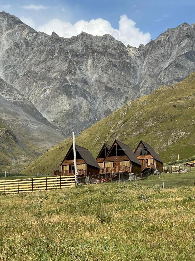 Kazbegi 4 Side Cottages Exteriör bild